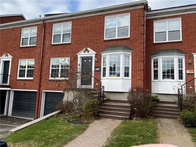 41 COUNTRY CLUB Place, Brockville, ON K6V 6T9