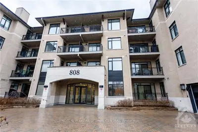 808 BRONSON Avenue 306, Dows Lake - Civic Hospital and Area, ON K1S 5A4