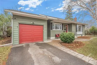 876 HAMLET Road, Elmvale Acres and Area, ON K1G 1R4