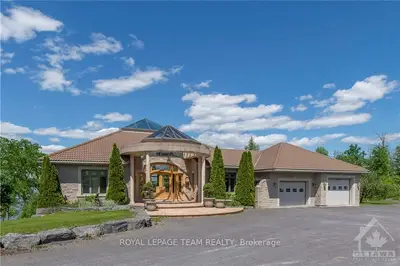 3213 OLD HWY 17, Clarence-Rockland, ON K4K 1W1