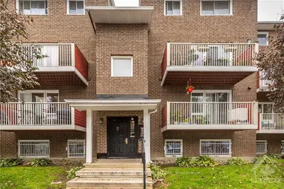1589 ST BERNARD Street 208, Blossom Park - Airport and Area, ON K1T 3H7