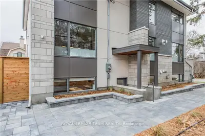 488 COLE Avenue B, Carlingwood - Westboro and Area, ON K2A 2A9