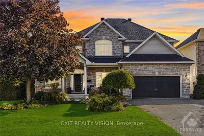 15 WILDERNESS Way, Stittsville - Munster - Richmond, ON K2S 2E2