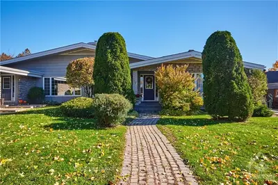 2043 CABOT Street, Alta Vista and Area, ON K1H 6J7
