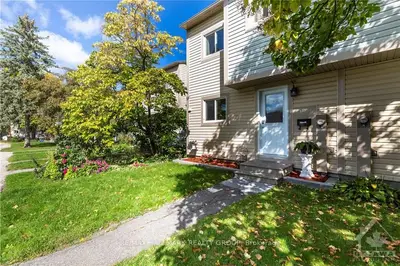 133 TEAL Crescent, Orleans - Cumberland and Area, ON K1E 2C1