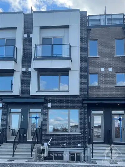 836 MIKINAK, Manor Park - Cardinal Glen and Area, ON K1K 5A5