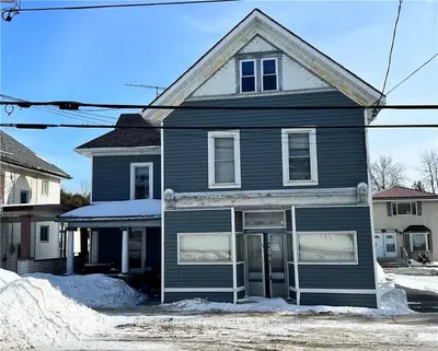 37 MAIN Street, Westport, ON K0G 1E0