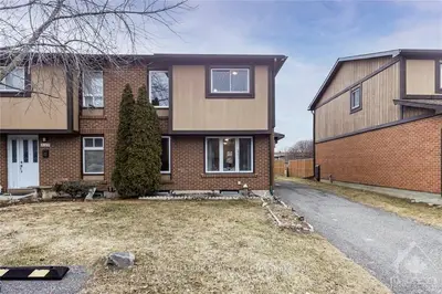 3107 STOCKTON Drive, Blossom Park - Airport and Area, ON K1T 1S2