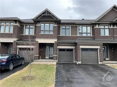 218 DOLCE Crescent, Blossom Park - Airport and Area, ON K1X 0B2