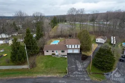 301 WOLFE Crescent, Clarence-Rockland, ON K4K 1K7