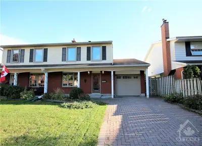 2158 BICKERTON Avenue, Beacon Hill North - South and Area, ON K1J 6Y3