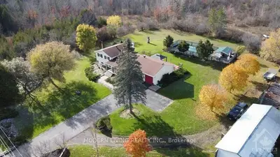 2758 YORKS CORNERS Road, Greely - Metcalfe - Osgoode - Vernon and Area, ON K0A 2P0