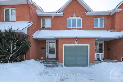 36 THORNBURY Crescent, South of Baseline to Knoxdale, ON K2G 6C5