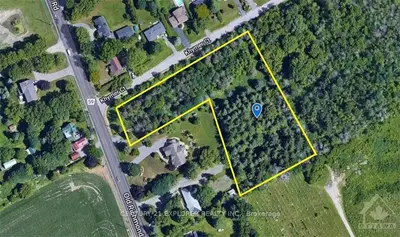5480 OLD RICHMOND Road, Bells Corners and South to Fallowfield, ON K2R 1G7