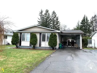 2351 BLACKSTONE Crescent, Elmvale Acres and Area, ON K1B 4H3