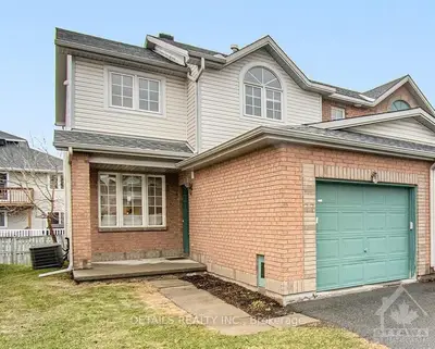 77 INVERKIP Avenue, Hunt Club - South Keys and Area, ON K1T 4B8