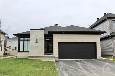 219 PINGWI Place, Blossom Park - Airport and Area, ON K1X 0G1