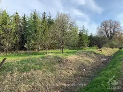 3670 KINBURN SIDE PART 1 Road, Carp - Dunrobin - Huntley - Fitzroy and Area, ON K0A 2H0