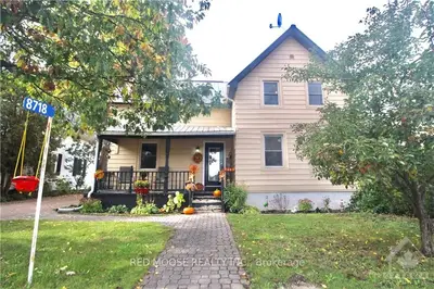 8718 BANK Street, Greely - Metcalfe - Osgoode - Vernon and Area, ON K0A 2J0