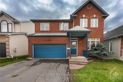 349 RUSTIC HILLS Crescent, Orleans - Cumberland and Area, ON K4A 5A7