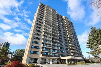1195 RICHMOND Road 1407, Woodroffe, ON K2B 8E4