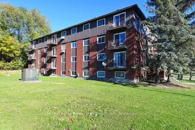 2 CHARLOTTE Place 13, Brockville, ON K6V 6T4