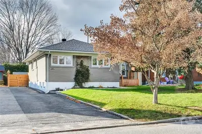 1318 FERGUSON Street, Belair Park - Copeland Park and Area, ON K2C 2K4
