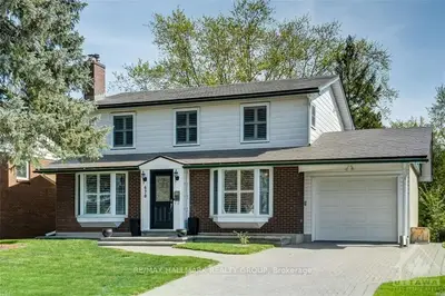 670 GLENHURST Crescent, Beacon Hill North - South and Area, ON K1J 7B7
