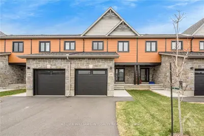 142 ST MALO Place, Russell, ON K0A 1W0