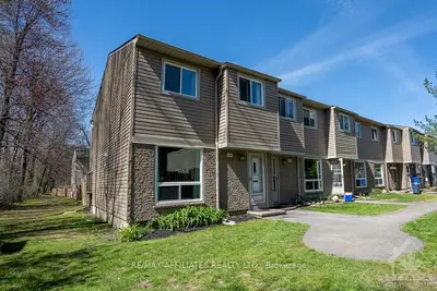 1387 Perez Crescent, Cyrville - Carson Grove - Pineview, ON K1J 8V3