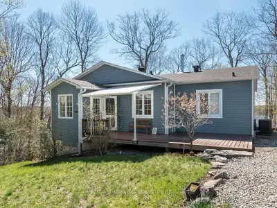 377 HARDWOOD RIDGE Road, Lanark Highlands, ON K0G 1K0