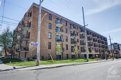 50 BURNSIDE Avenue 202, West Centre Town, ON K1Y 2M2