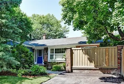 2137 BLUE JAY Crescent W, Beacon Hill North - South and Area, ON K1J 6A9