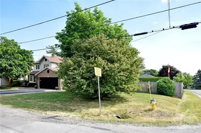 911 Beauchamp Avenue, Orleans - Convent Glen And Area, On K1c 3a9