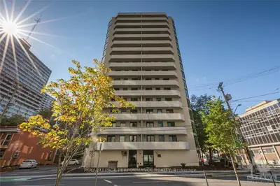 200 BAY Street 1603, Ottawa Centre, ON K1R 7W8