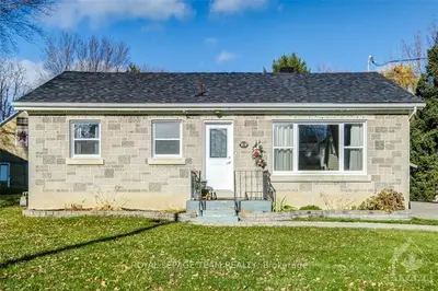 466 QUEEN Street, North Dundas, ON K0C 2K0