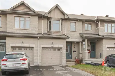 651 SUNBURST Street, Leitrim, ON K1T 0L1