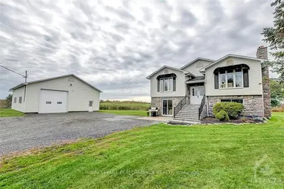2022 COX COUNTRY Road, Orleans - Cumberland and Area, ON K4C 1P1