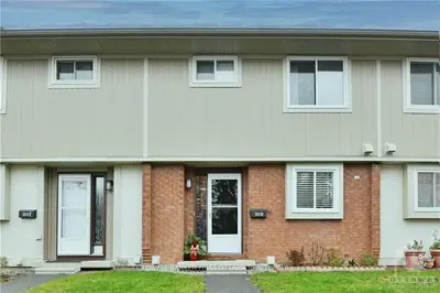 3893 OLD RICHMOND Road B, Bells Corners and South to Fallowfield, ON K2H 8T8