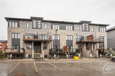 444 Via Verona Avenue B 26, Barrhaven, On K2j 6b3