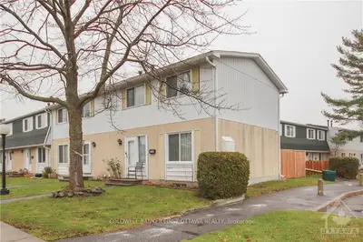 1526A BEAVERPOND Drive, Cyrville - Carson Grove - Pineview, ON K1B 3R9