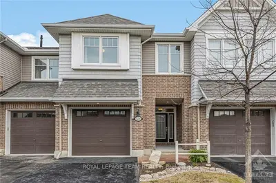 526 VIVERA Place, Stittsville - Munster - Richmond, ON K2S 0W2
