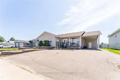 615 WESTON Street, Pembroke, ON K8A 8M1