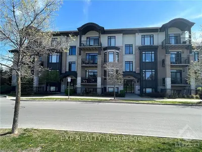 655 BEAUPARC 204, Cyrville - Carson Grove - Pineview, ON K1J 0B5