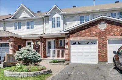 907 PARADISE Crescent, Orleans - Cumberland and Area, ON K4A 3S5