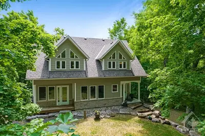 397 HARDWOOD RIDGE Road, Lanark Highlands, ON K0G 1K0