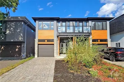 261 ATLANTIS Avenue, Carlingwood - Westboro and Area, ON K2A 1X7