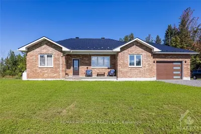 1699 COUNTY ROAD 43 Road, North Grenville, ON K0G 1J0