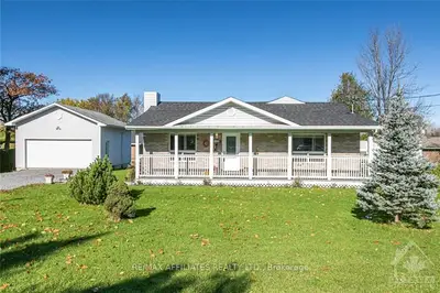 5646 FICKO Crescent, Blossom Park - Airport and Area, ON K1X 1H3