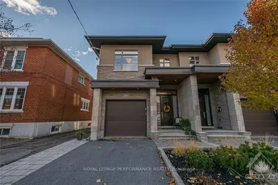 206B HOLLAND Avenue, Tunneys Pasture and Ottawa West, ON K1Y 0Y5